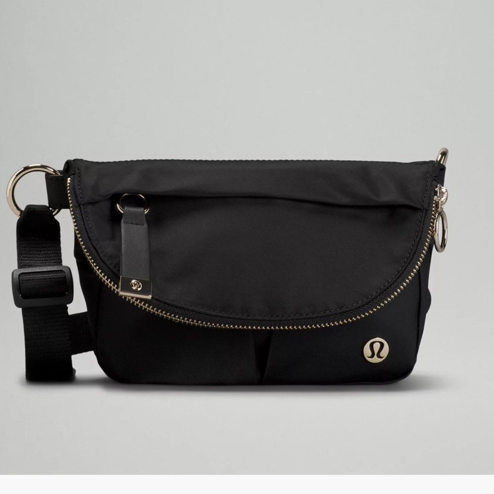 Lululemon ALL NIGHT FESTIVAL BAG *MICRO